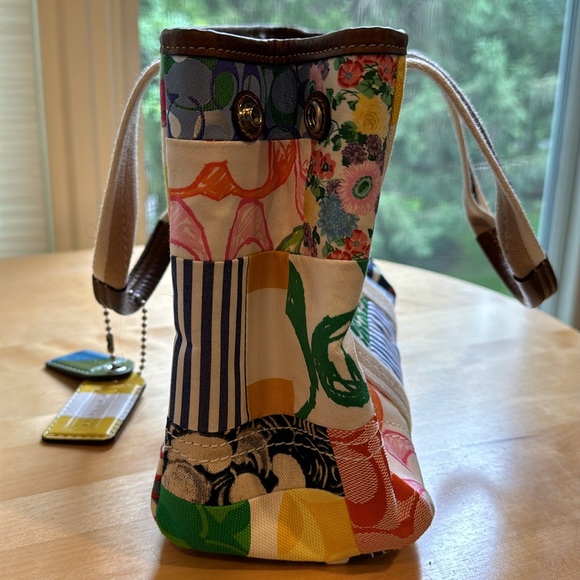 💕✨Gorgeous vintage Y2K coach Hampton patchwork weekend tote bag! 🌸🩵💕🌟 - Picture 7 of 16